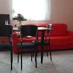 Apartment On 4Th Floor With A Huge Balcony! 10 Min Away From Metro!