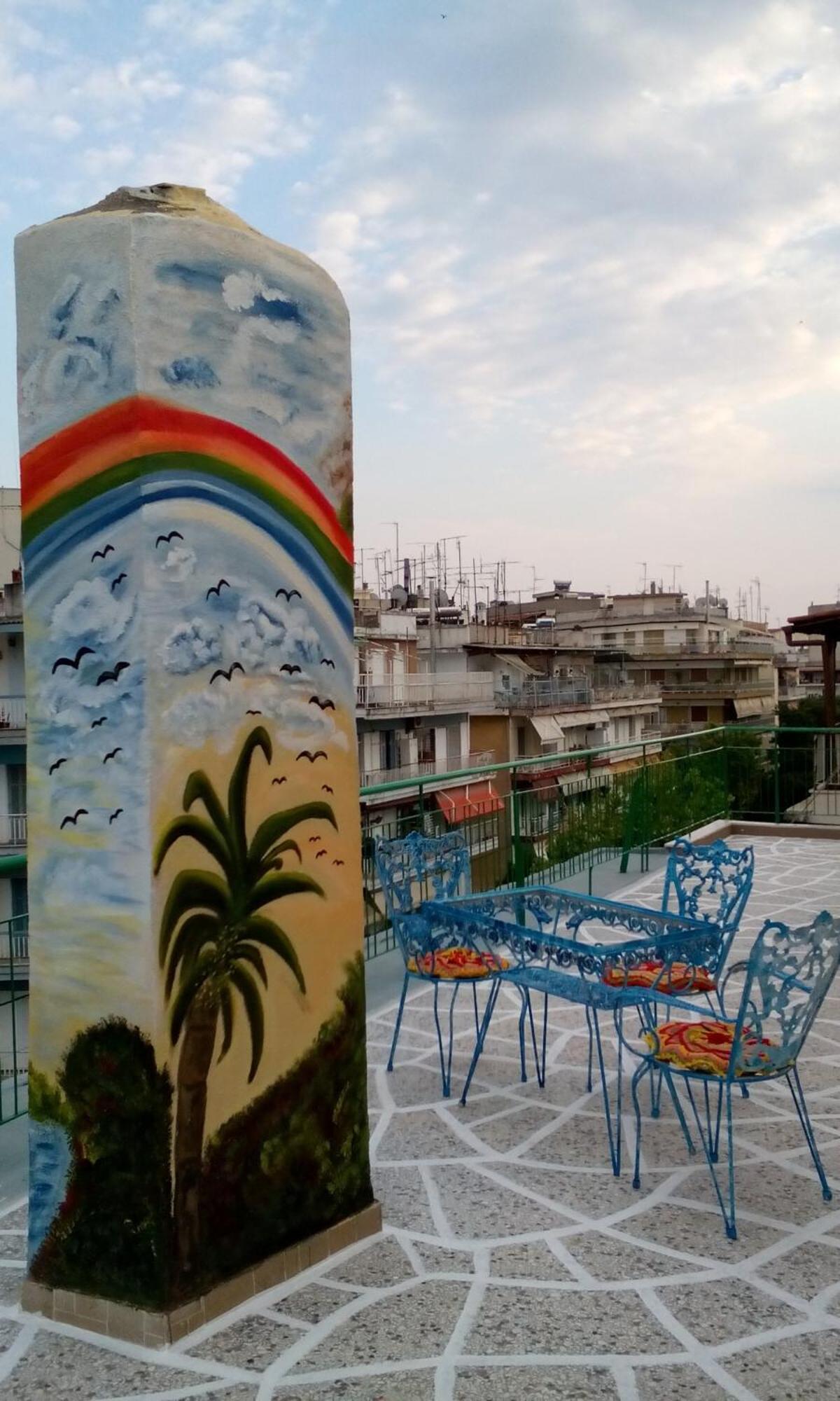 On 4th Floor With A Huge Balcony! 10 Min Away From Metro! * Thessaloniki